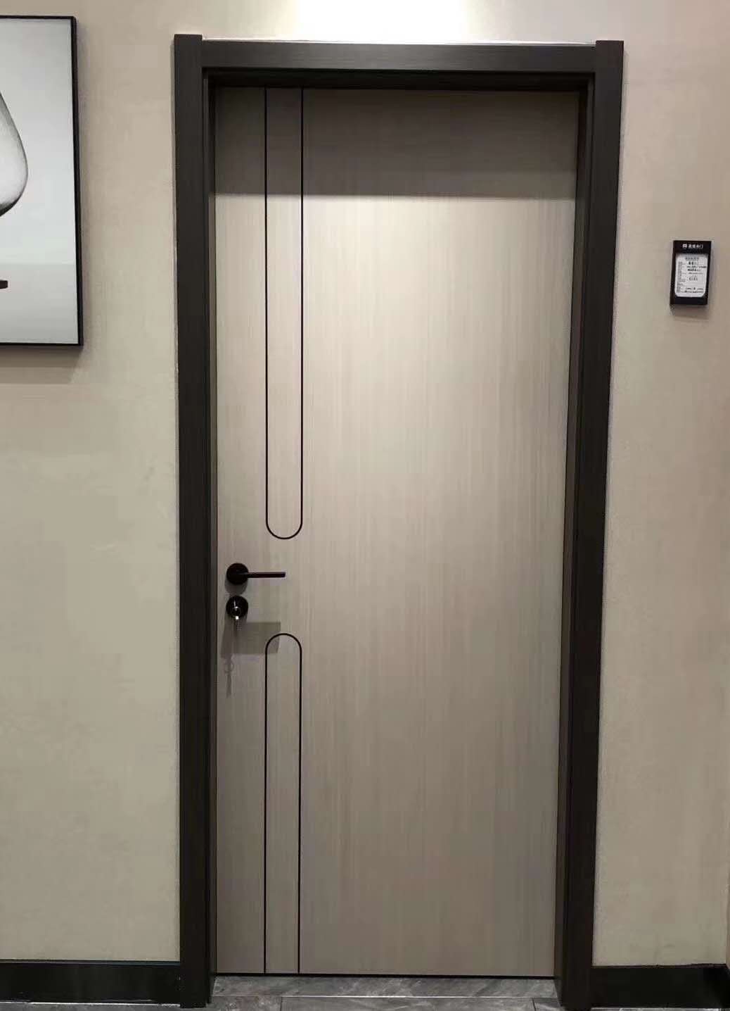 新品上市鑫順來X-8122叉色平開實木烤漆門